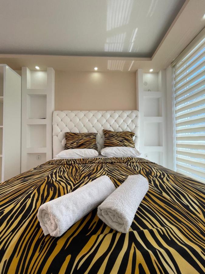 Queen Kodre Apartments Ulcinj Ngoại thất bức ảnh