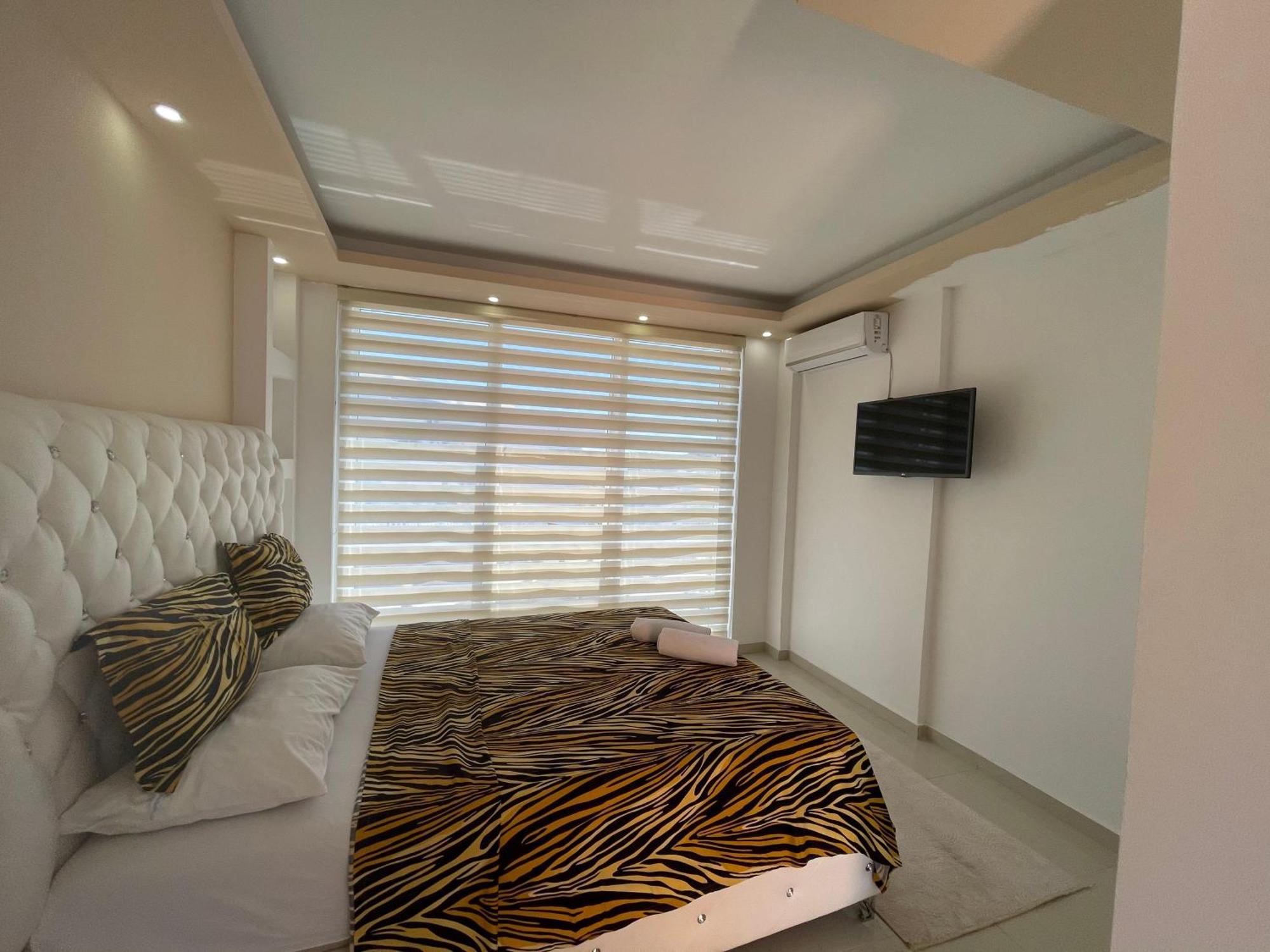 Queen Kodre Apartments Ulcinj Ngoại thất bức ảnh
