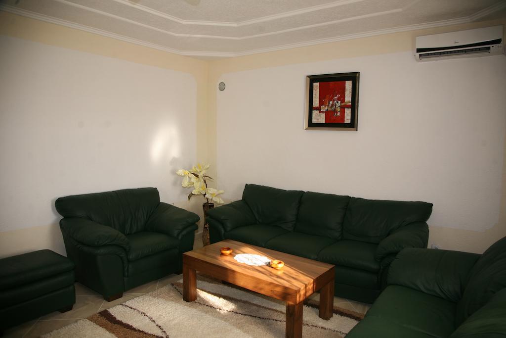 Queen Kodre Apartments Ulcinj Phòng bức ảnh