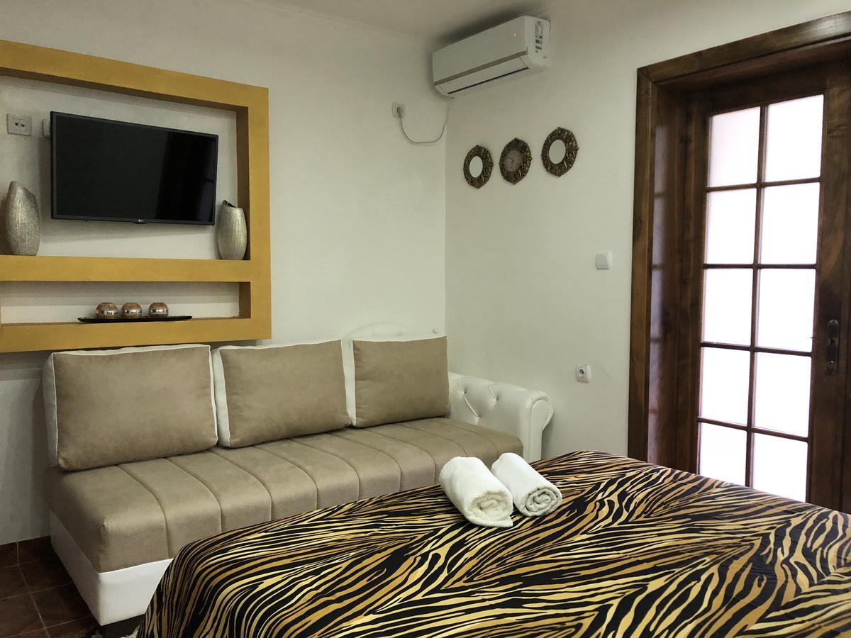 Queen Kodre Apartments Ulcinj Ngoại thất bức ảnh